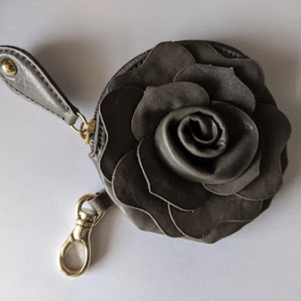 Anna Sui Round Flower Coin Purse Bag Charm Gray Pleather 5"